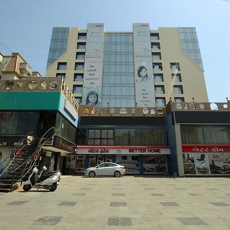Oyo 8786 Hotel Maan Residency アーメダバード エクステリア 写真