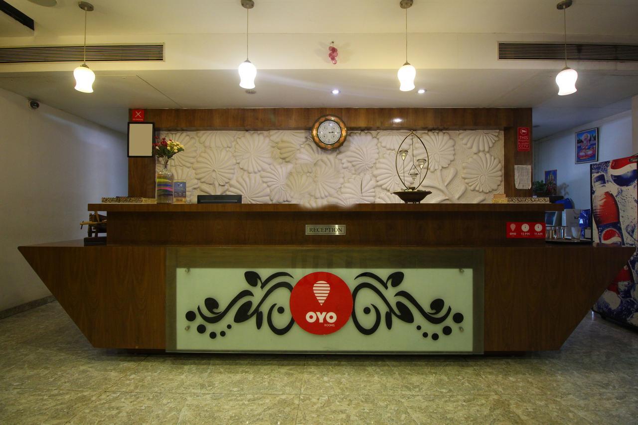 Oyo 8786 Hotel Maan Residency アーメダバード エクステリア 写真